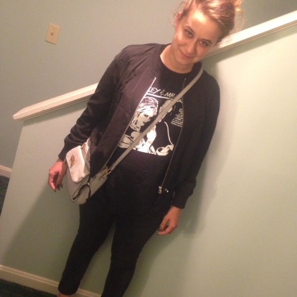 Meet the Posher Mzep_ - Picture 5 of 8